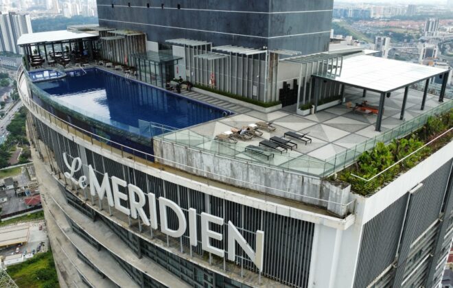 Le Meridien - skylight